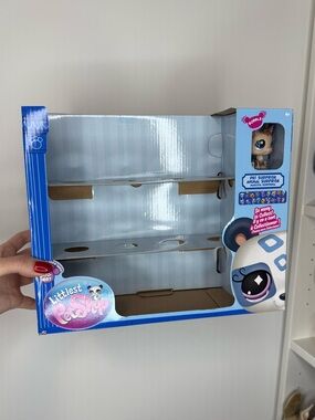 Littlest Pet Shop Store Display